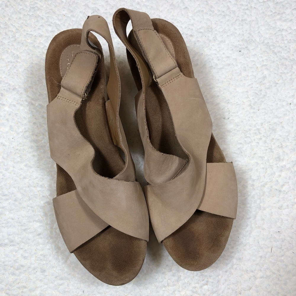 Clarks Heels